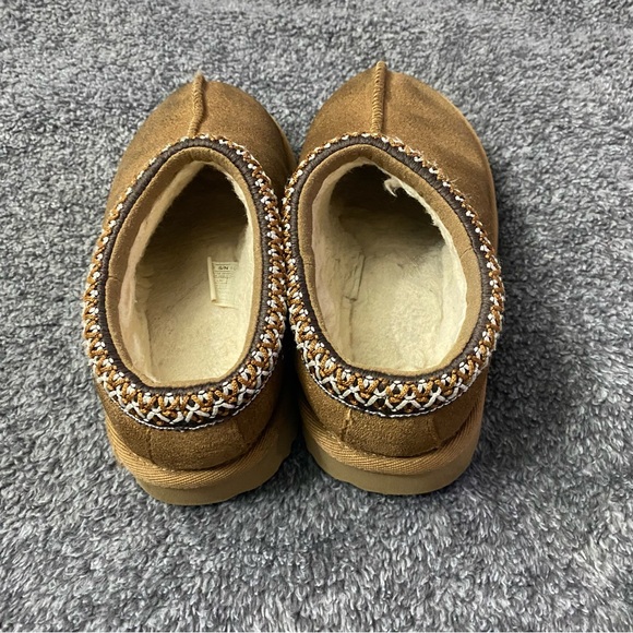 Kids UGG Tasman slippers size 12 - Picture 3 of 7